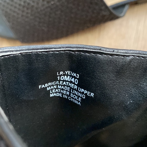 Lord and Taylor 424 Fifth weaved open toe slip on sandals / slippers. - Picture 3 of 6